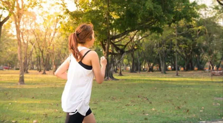 塑造健康生活方式  Shaping a Healthy Lifestyle