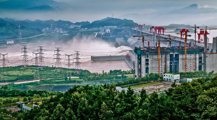 世界最大清洁能源走廊2023发电量超2760亿千瓦时