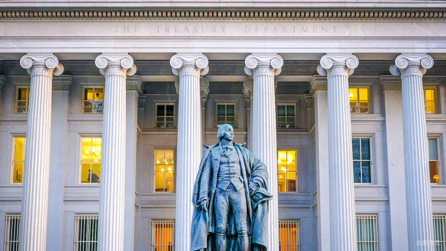 美国2025财年赤字微降至1.78万亿美元，关税收入激增难抵债务利息创新高