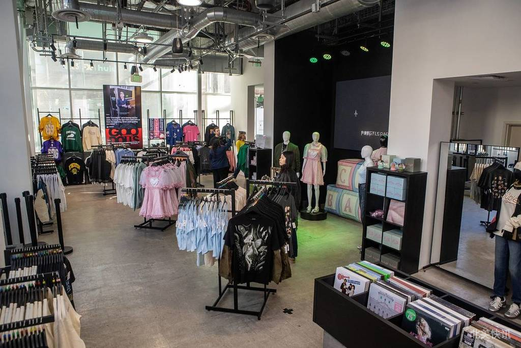 巨型音乐快闪节