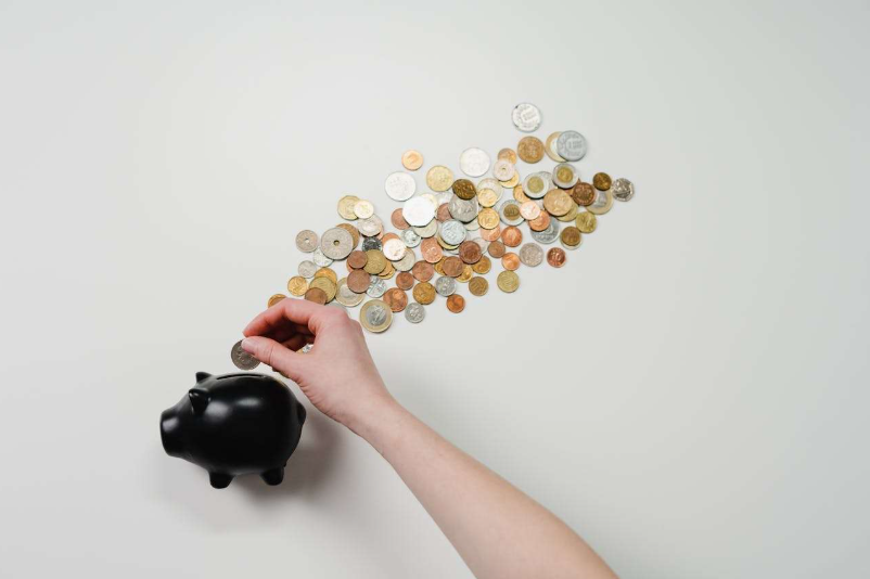 外刊熱句精讀：Promoting “Financial Literacy” —— 金融素養(yǎng)，開啟理性理財(cái)人