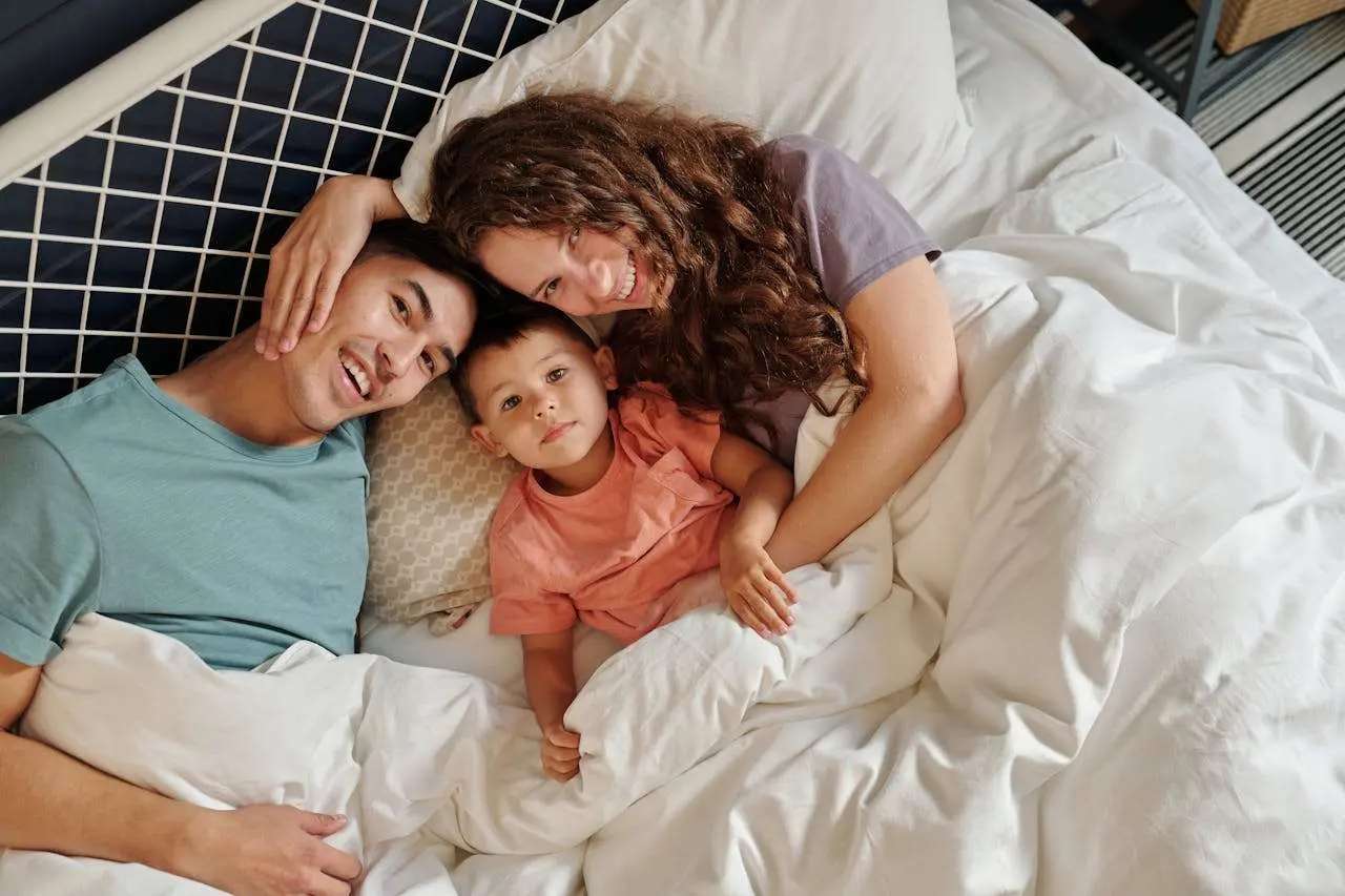 小学英语写作入门：介绍我的家人的5篇优秀英语作文