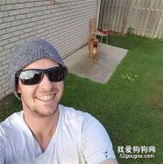 狗狗察覺主人去世后，竟隨他而去……