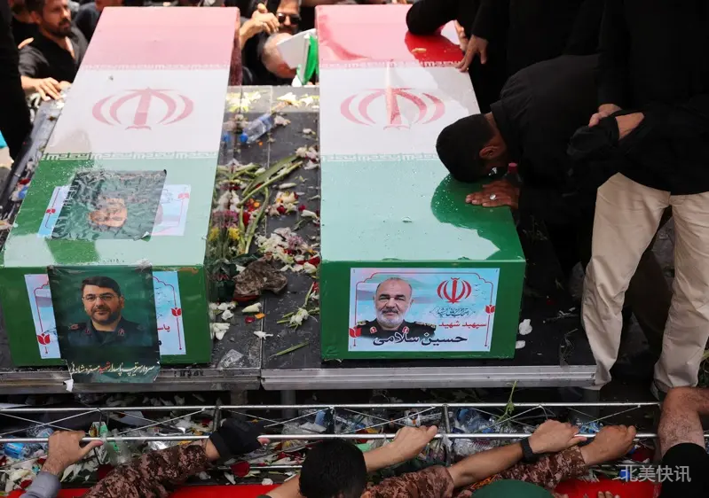 🇮🇷伊朗举国哀悼！60名殉难者国葬仪式震撼德黑兰
