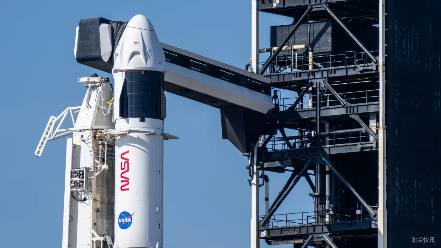 马斯克宣布SpaceX将退役龙飞船 美俄宇航员滞留国际空间站引担忧