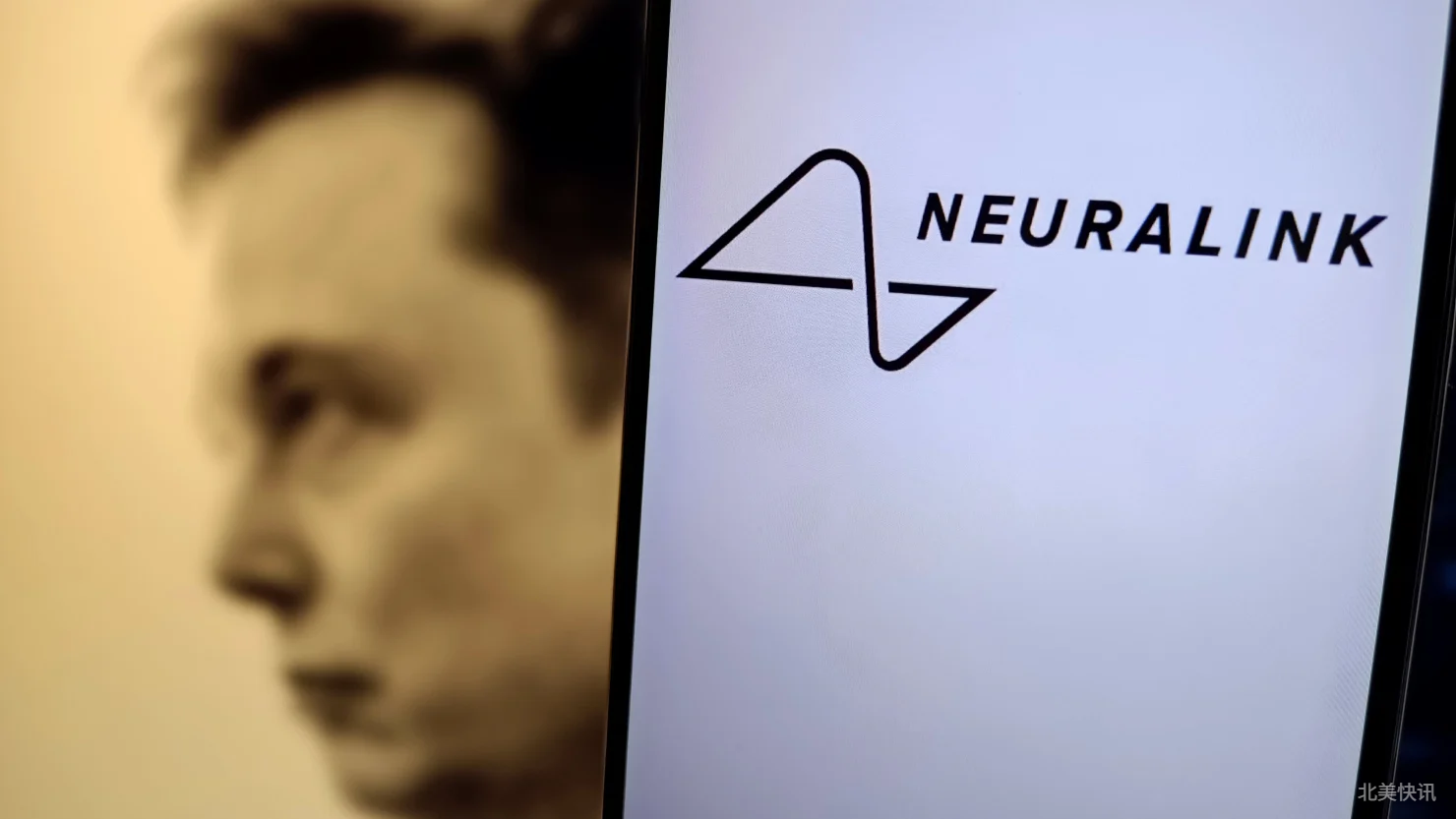 Neuralink完成6.5亿美元融资 加速脑机接口技术研发