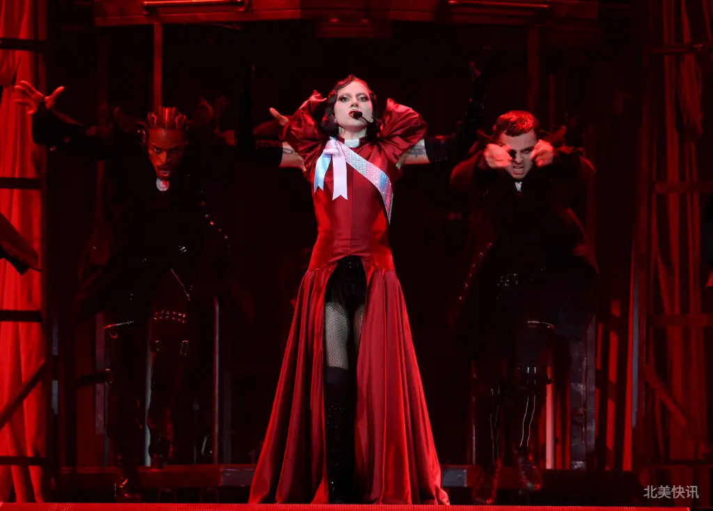 😢【突发！Lady Gaga迈阿密演唱会开场前紧急取消，因声带严重紧张】😢