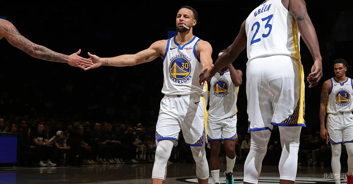 客场变主场！库里27分创历史里程碑 MVP欢呼震全场