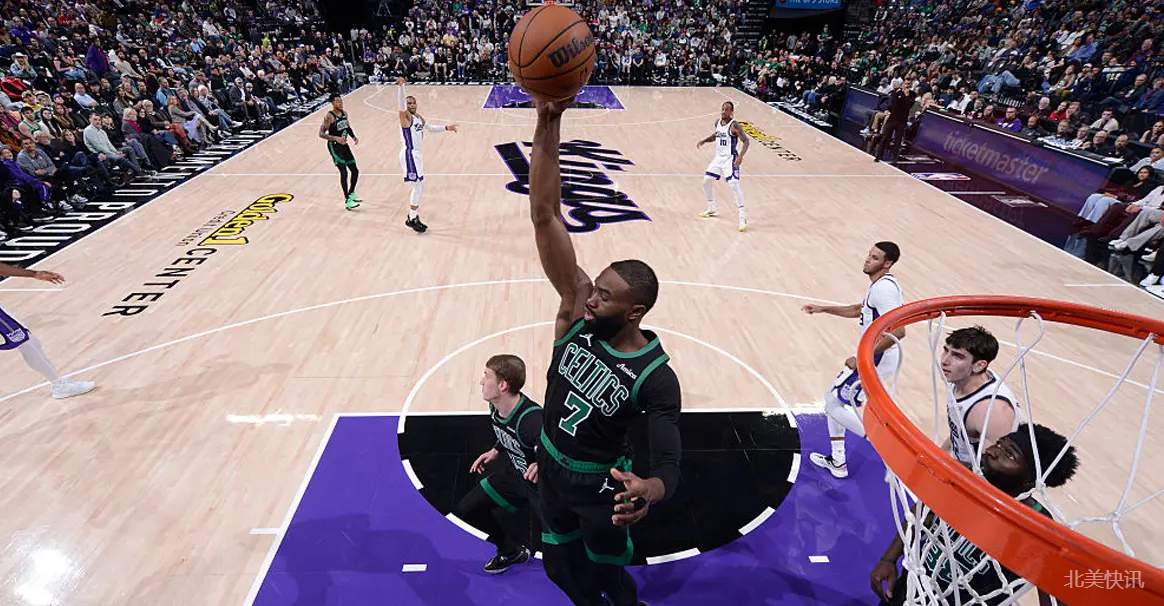 布朗29+10引领多点开花 凯尔特人120-106胜国王