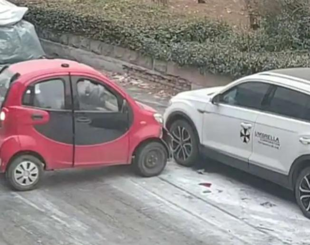 山东“老头乐”撞车后销毁证据逃逸，监管难题再引热议