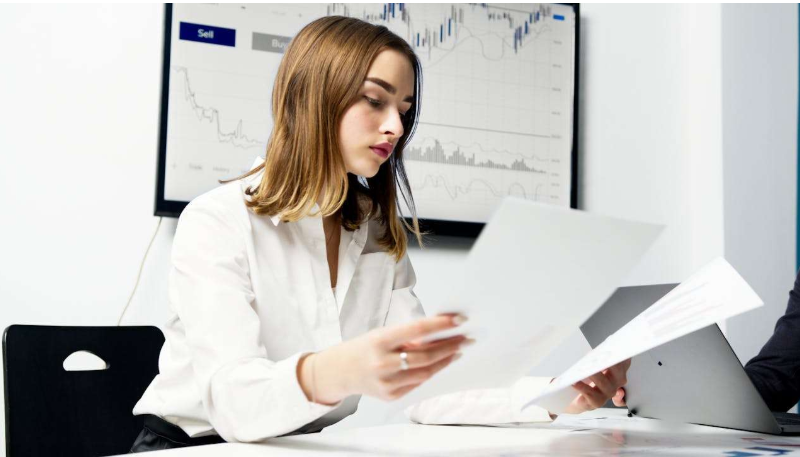 大学英语写作：20个常用图表描述句型与例句（四六级适用）