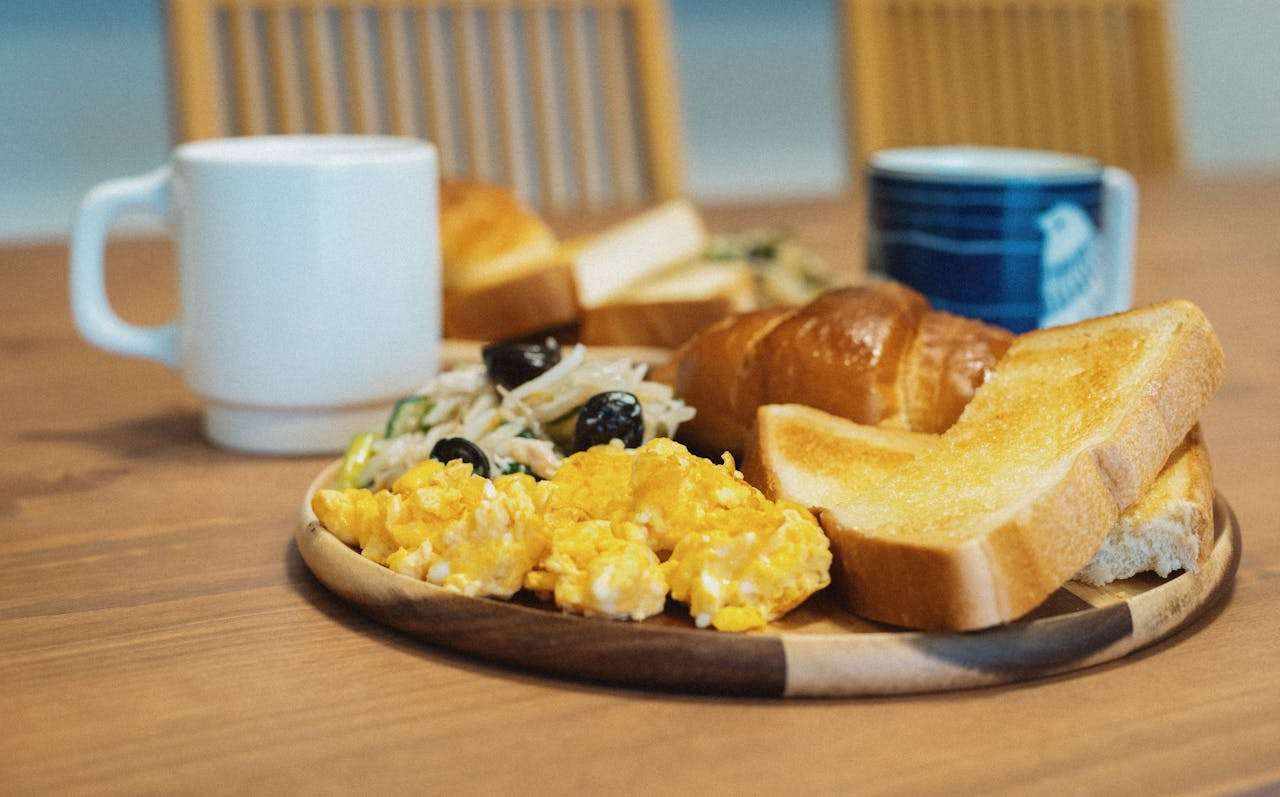 水滴英语小短文，用阅读记住10000单词（食物类主题scrambled eggs炒鸡蛋，高效记单词）