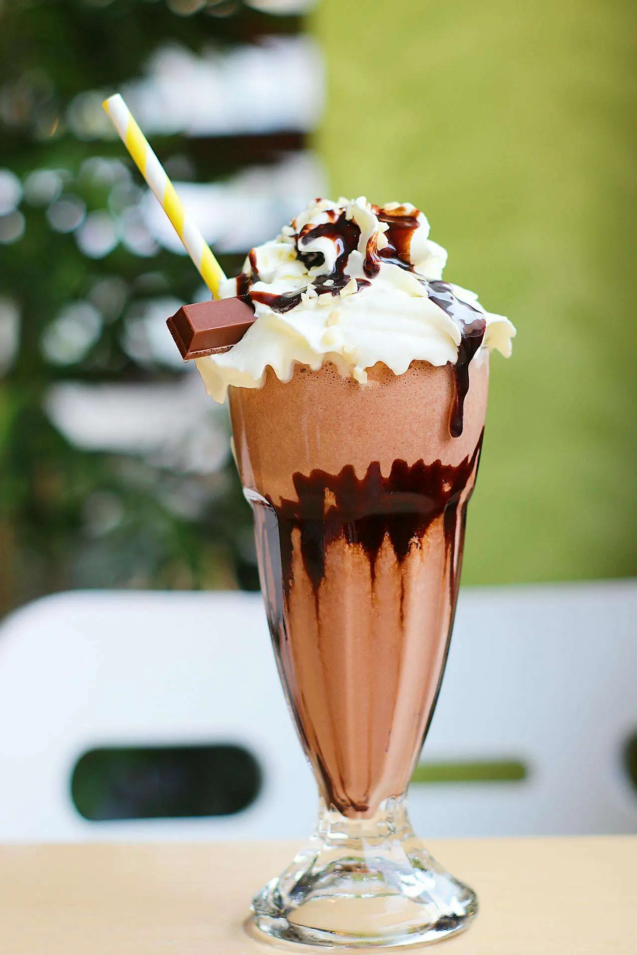 水滴英语小短文，用阅读记住10000单词（饮料类主题 chocolate milkshake 巧克力奶昔，高效记单词）