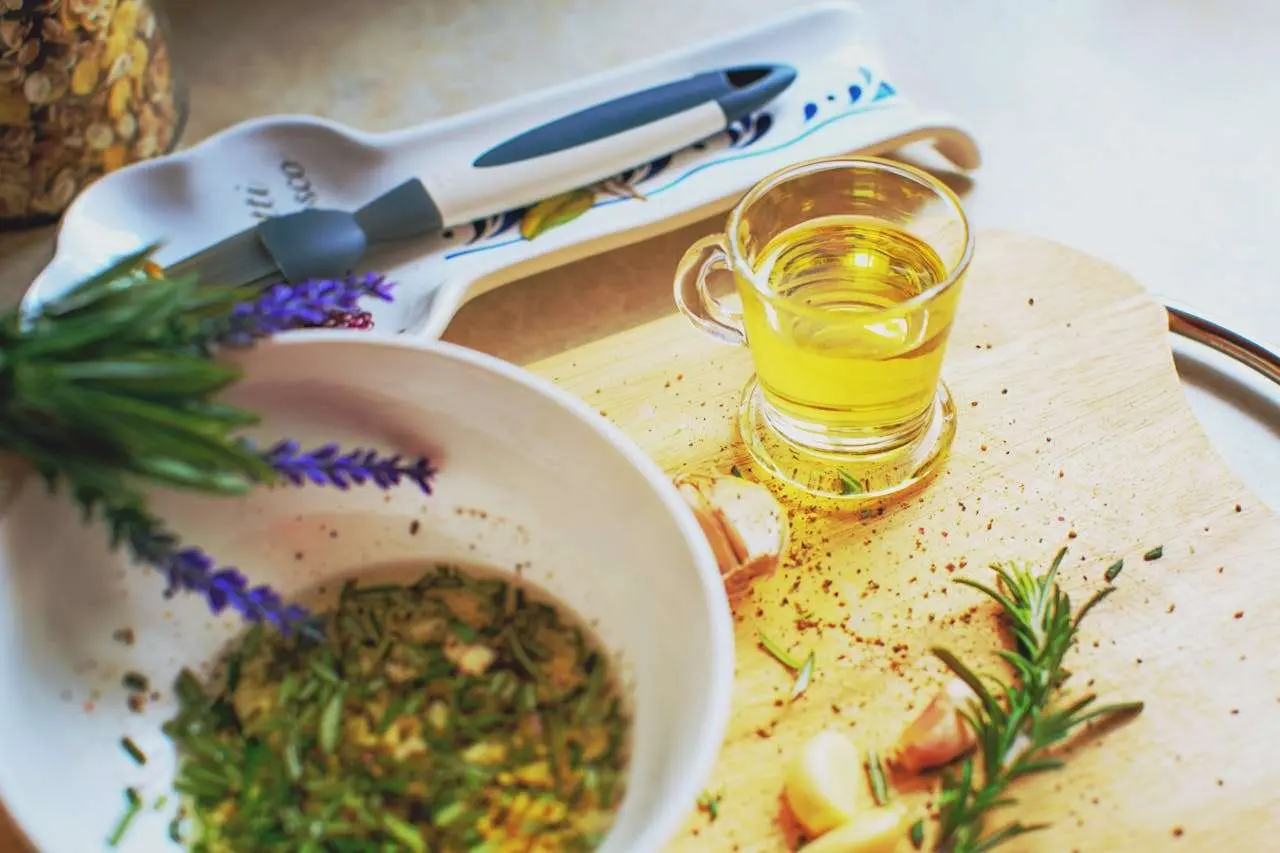 水滴英语小短文，用阅读记住10000单词（食用油类主题 rapeseed oil 菜籽油，高效记单词）