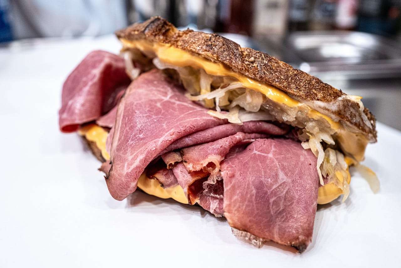 水滴英语小短文，用阅读记住10000单词（熟食类主题 Pastrami 熏牛肉，高效记单词）