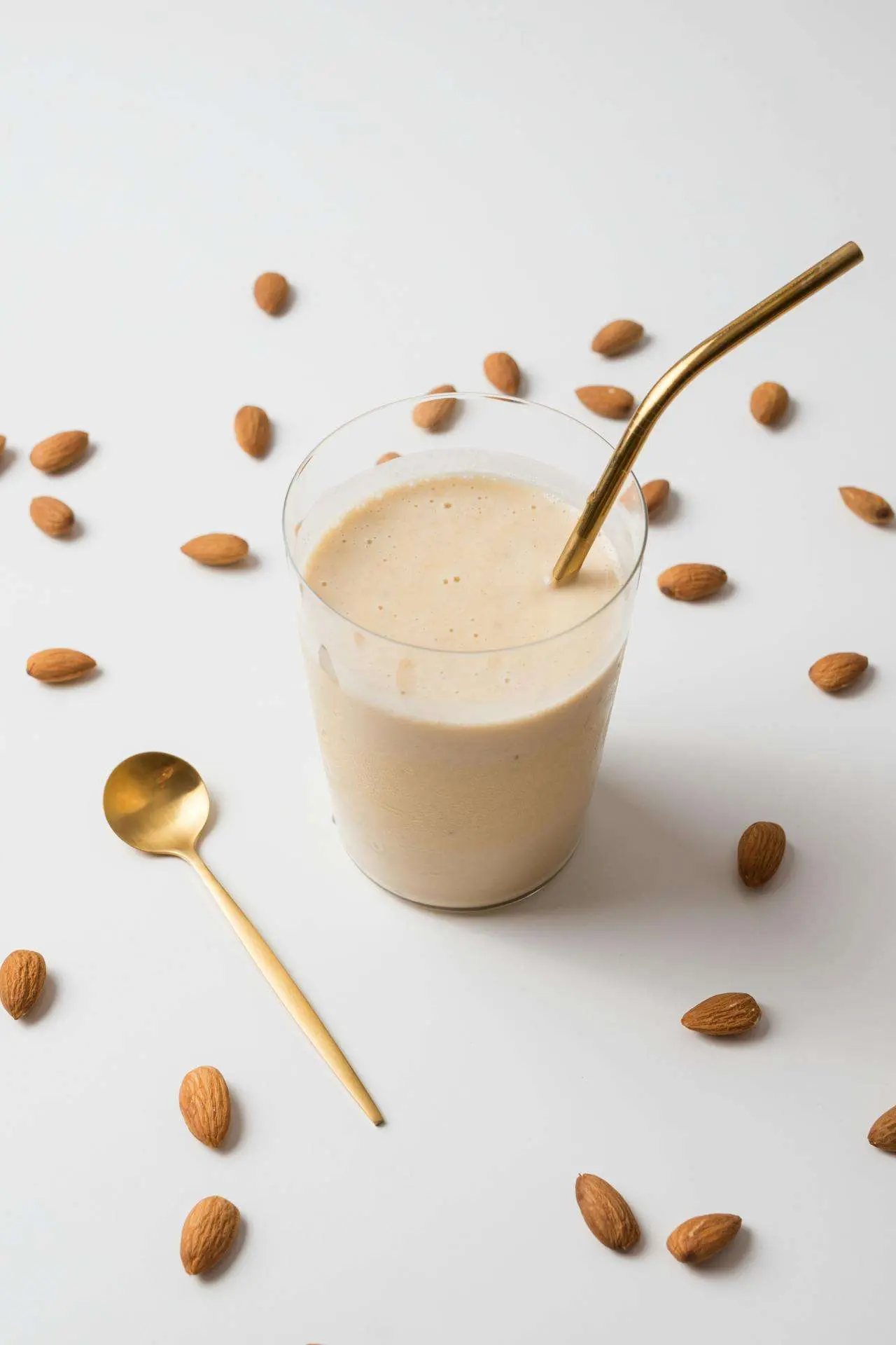水滴英语小短文，用阅读记住10000单词（奶制品主题 almond milk杏仁奶，高效记单词）