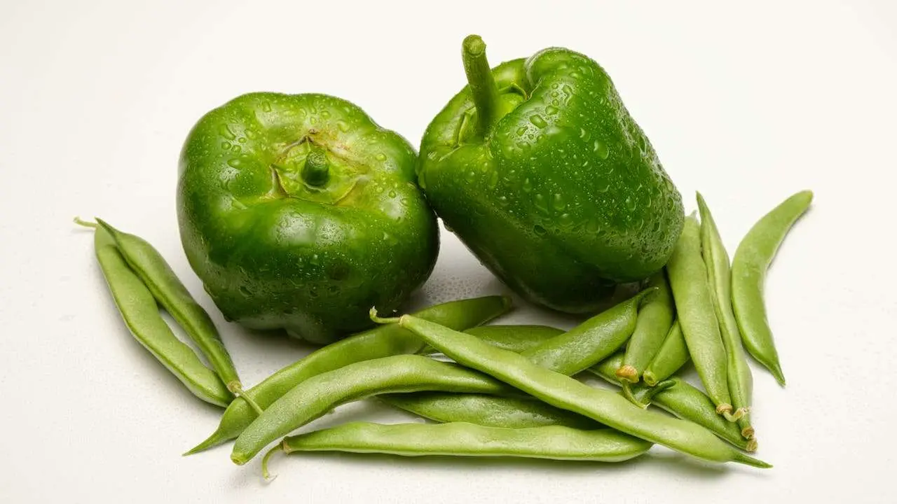 水滴英语小短文，用阅读记住10000单词（蔬菜类主题runner beans红花菜豆，高效记单词）