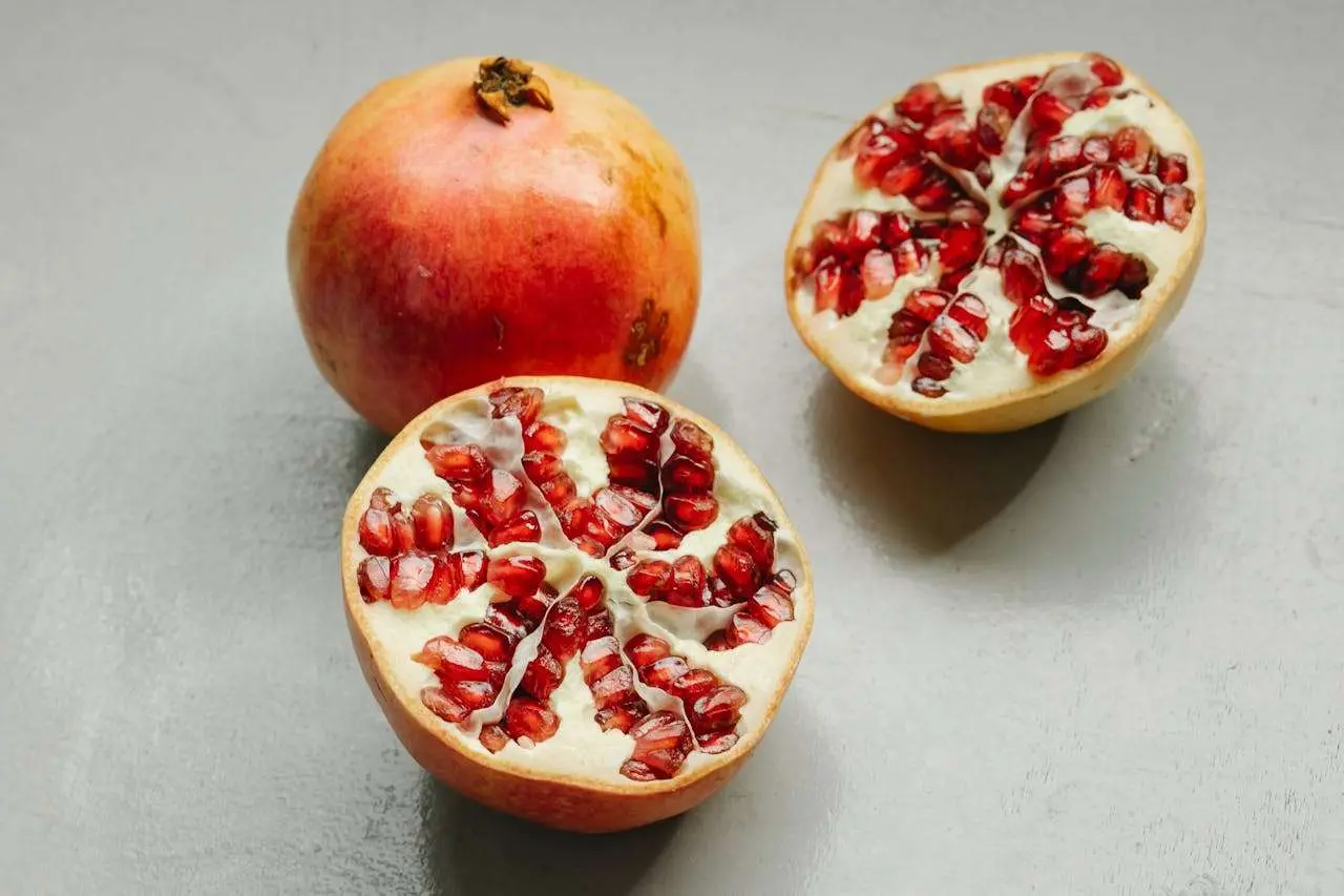 水滴英语小短文，用阅读记住10000单词（水果类主题 pomegranate 石榴，高效记单词）