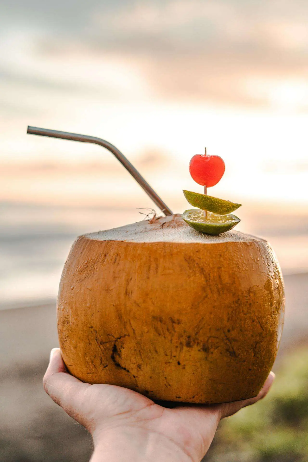 水滴英语小短文，用阅读记住10000单词（饮料类主题 coconut water 椰子水，高效记单词）