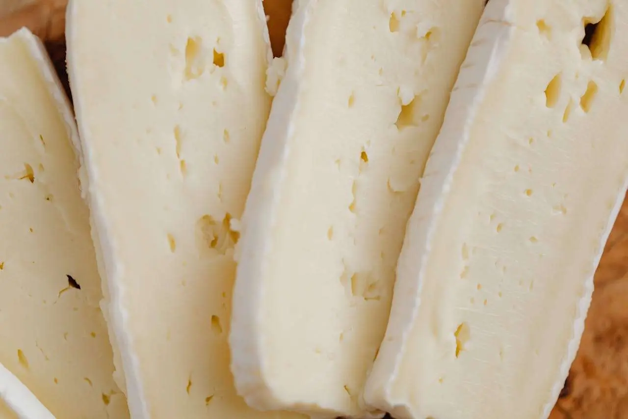 水滴英语小短文，用阅读记住10000单词（奶制品主题 Sheep's Milk Cheese绵羊乳奶酪，高效记单词）