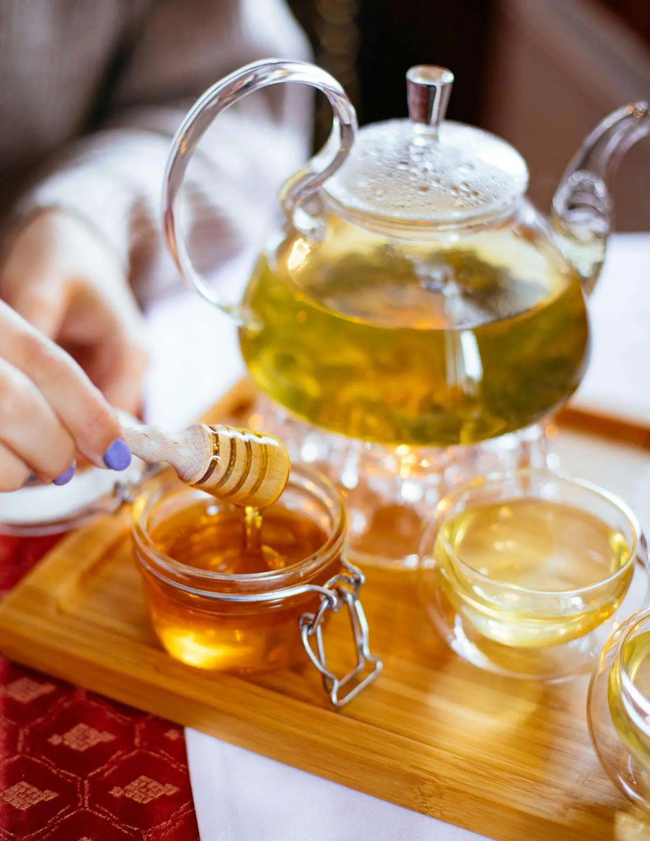 水滴英语小短文，用阅读记住10000单词（调味品类主题 honey蜂蜜，高效记单词）