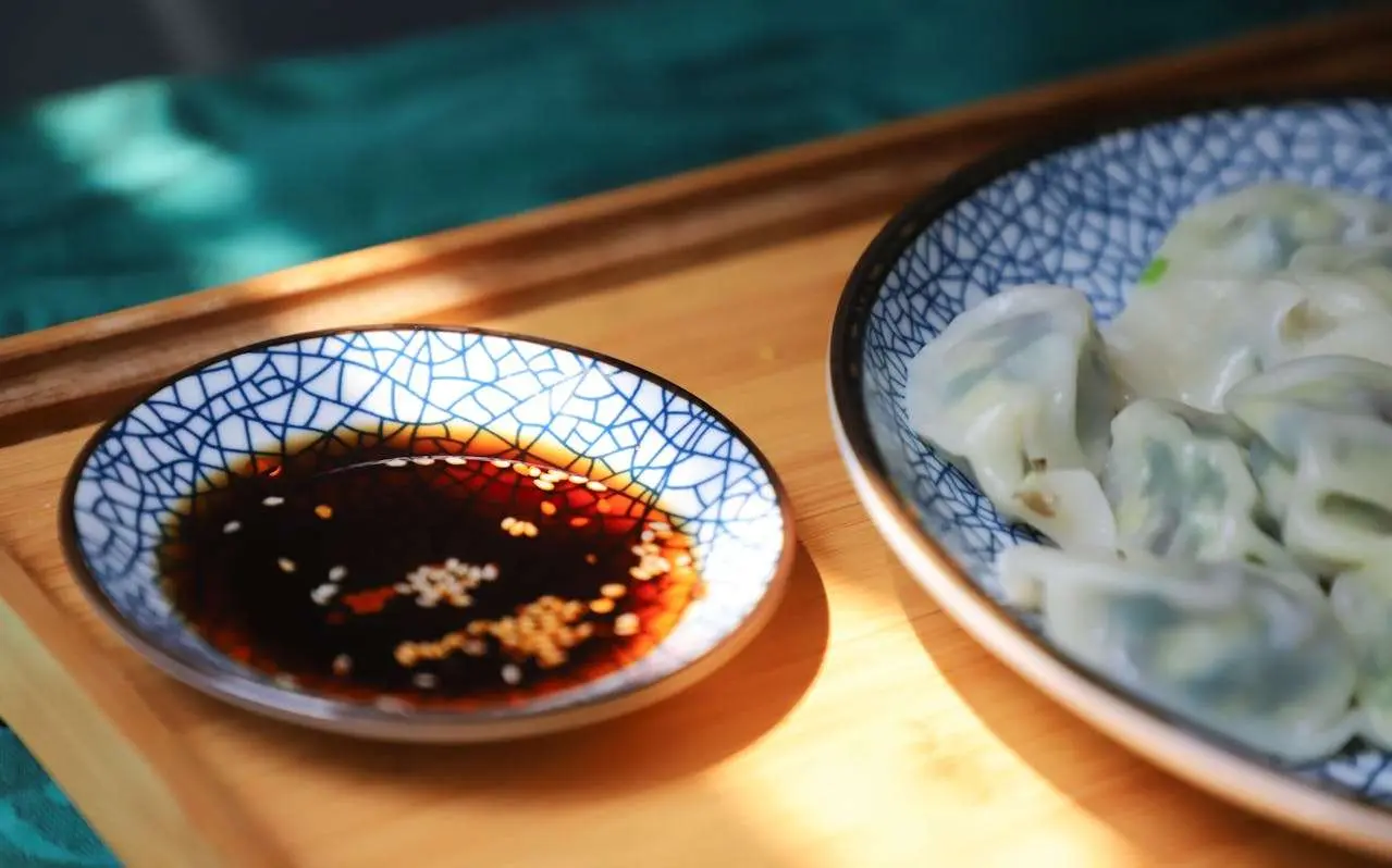 水滴英语小短文，用阅读记住10000单词（调味品主题 Sauces 酱汁，轻松记单词）