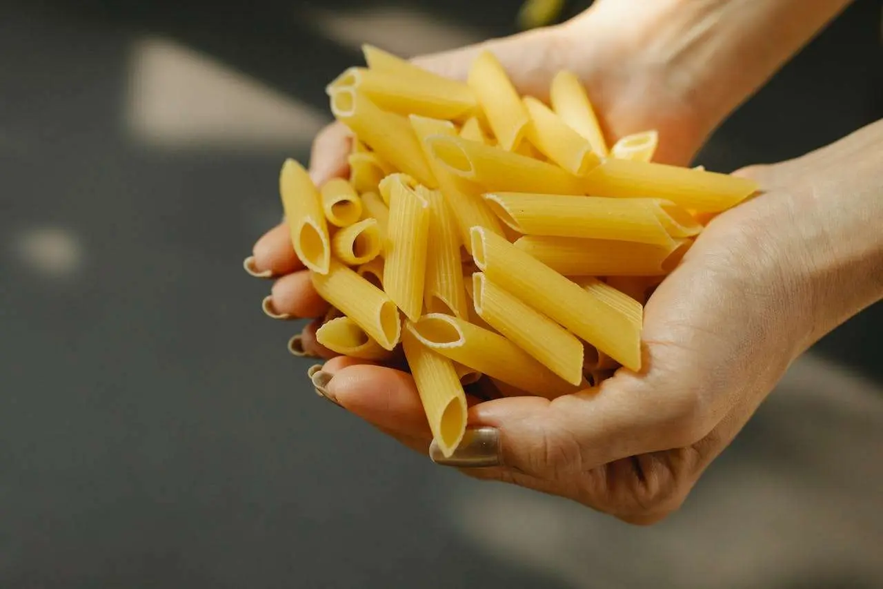 水滴英语小短文，用阅读记住10000单词（面食类主题 penne斜管意面，高效记单词）