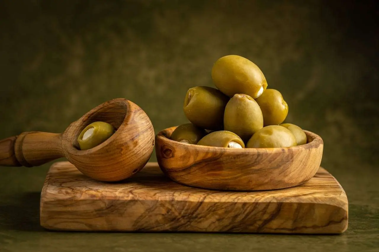 水滴英语小短文，用阅读记住10000单词（食品类主题 Stuffed Olives 酿橄榄，轻松记单词）