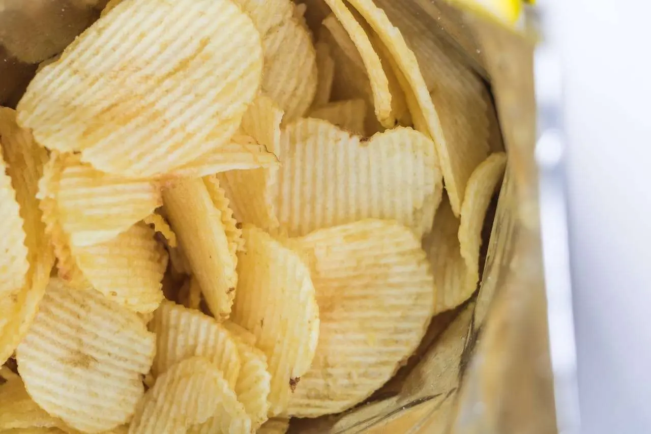 水滴英语小短文，用阅读记住10000单词（零食类主题 crisps 薯片，高效记单词）