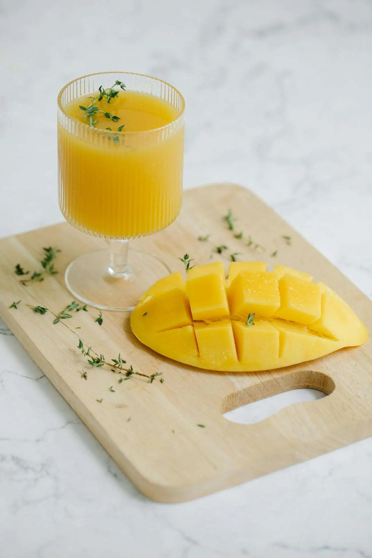 水滴英语小短文，用阅读记住10000单词（饮料类主题 mango juice 芒果汁，高效记单词）