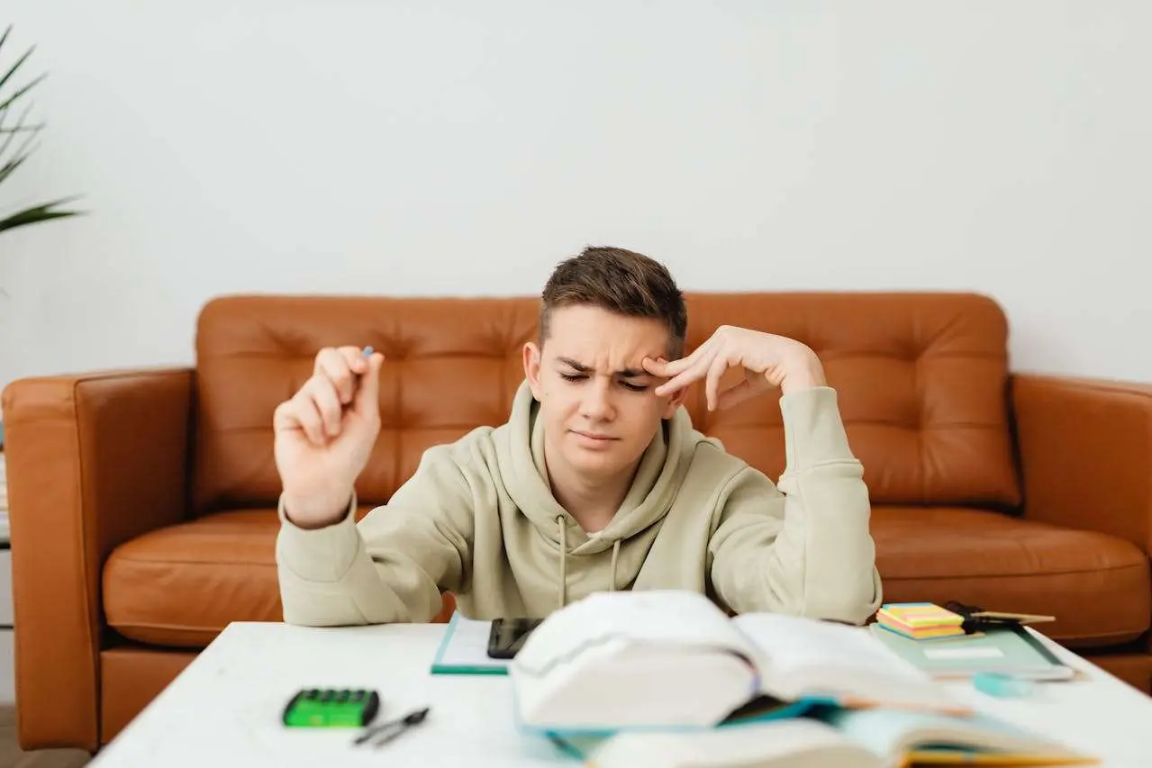 水滴英语美文阅读：停止对自己灾难化的想象 Stop Catastrophizing About Yourself