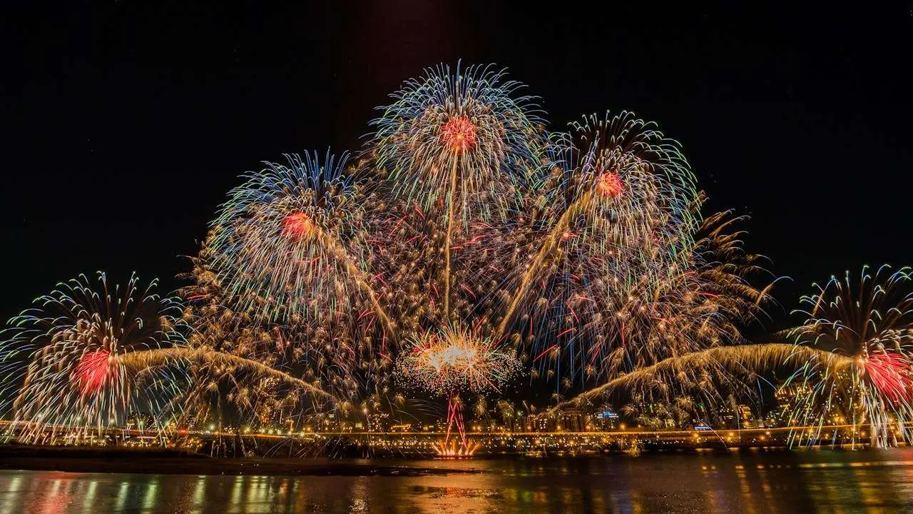 水滴英语小短文，用阅读记住10000单词（节日主题 New Year 新年，高效记单词）