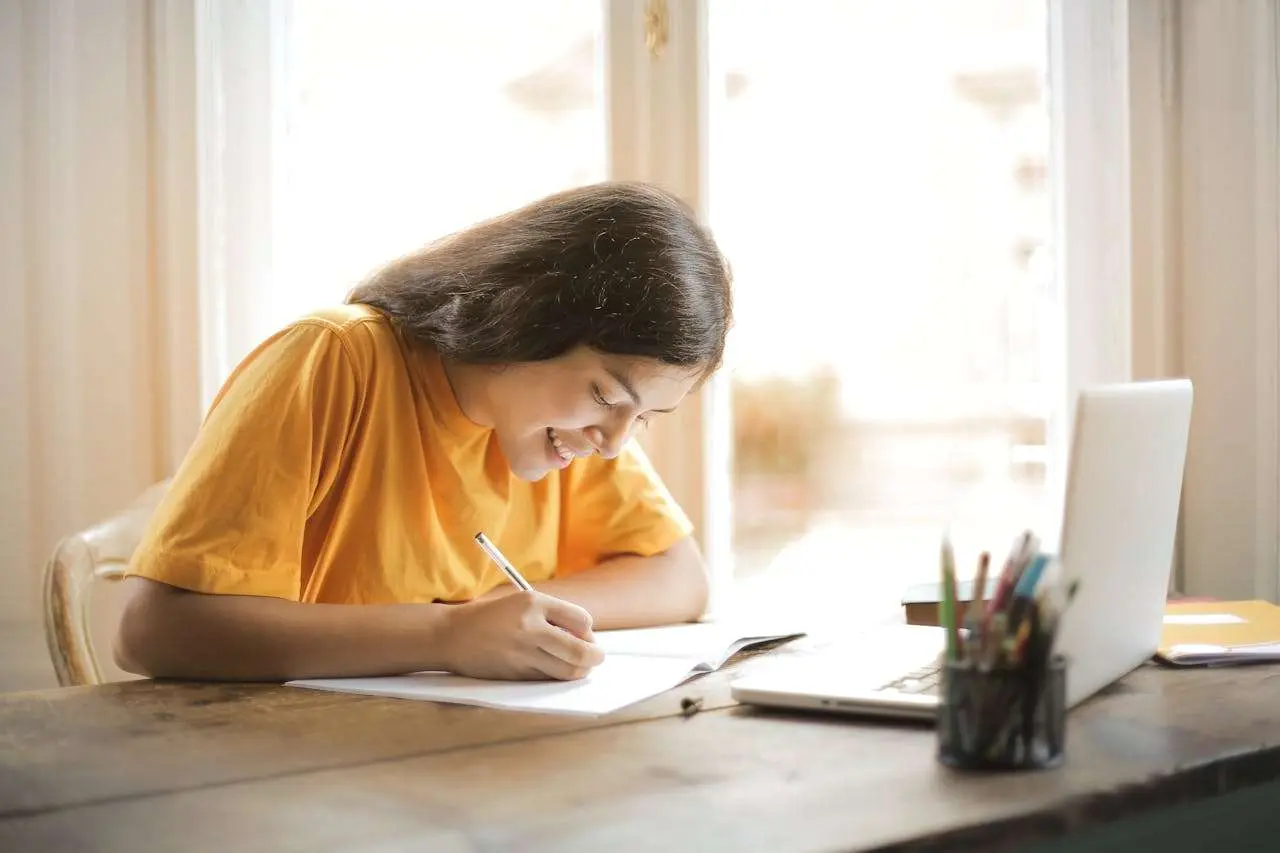 水滴英语美文阅读：当你很累的时候如何学习 How to Study When You’re Exhausted
