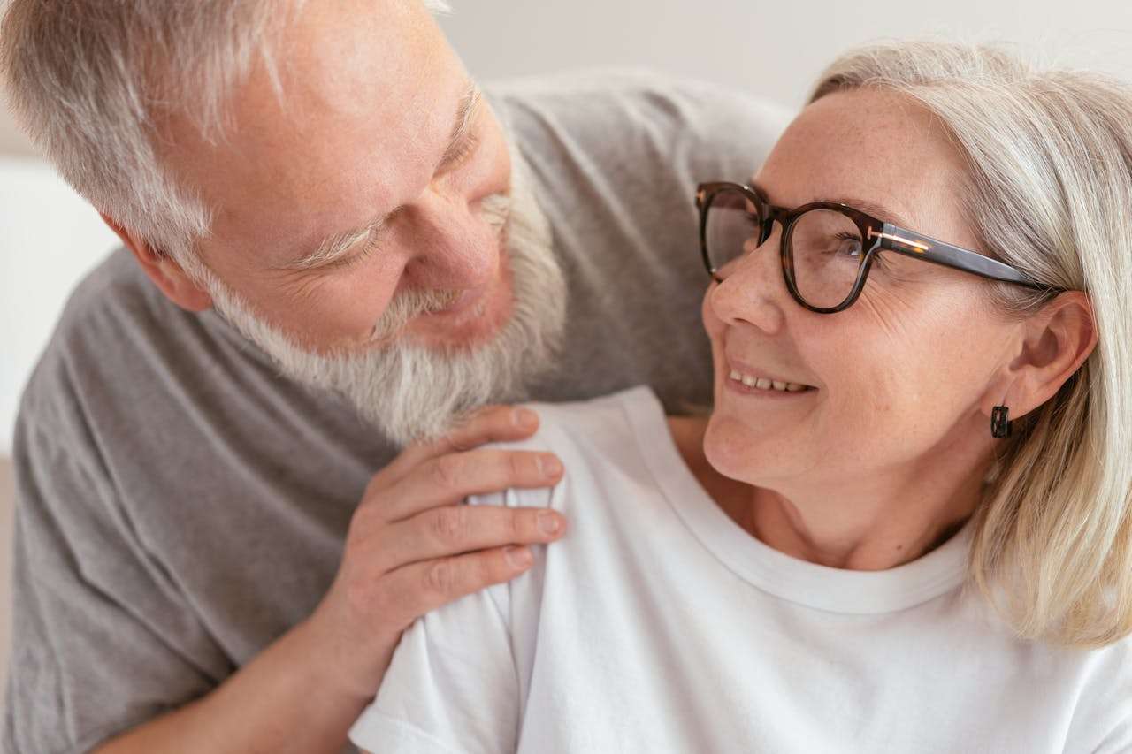 水滴英语小短文，用阅读记住10000单词（人生阶段主题 Elderly 老年人，高效记单词）