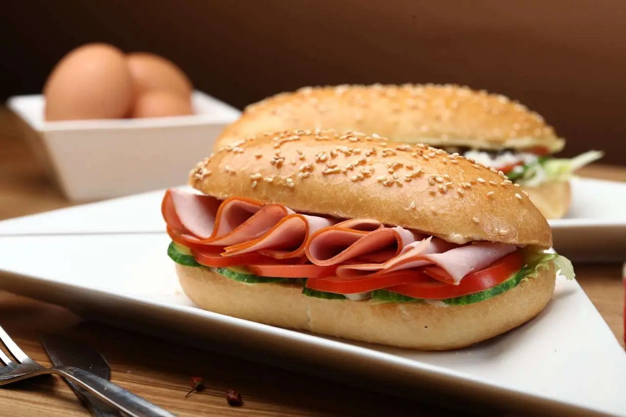 水滴英语小短文，用阅读记住10000单词（日常生活主题 to pack your lunch备午餐，高效记单词）