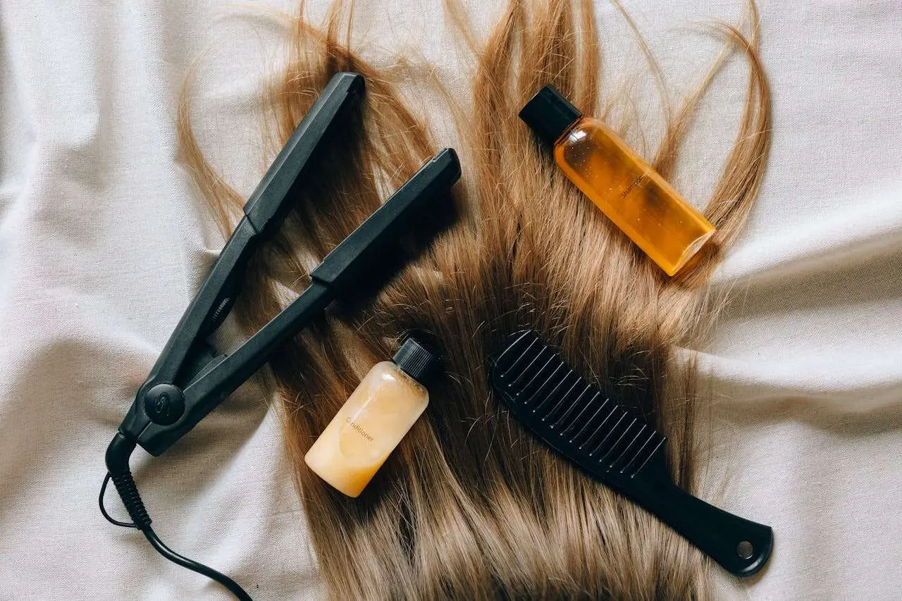 水滴英语小短文，用阅读记住10000单词（美发工具主题 hair straiahtener 直发夹板，高效记单词）