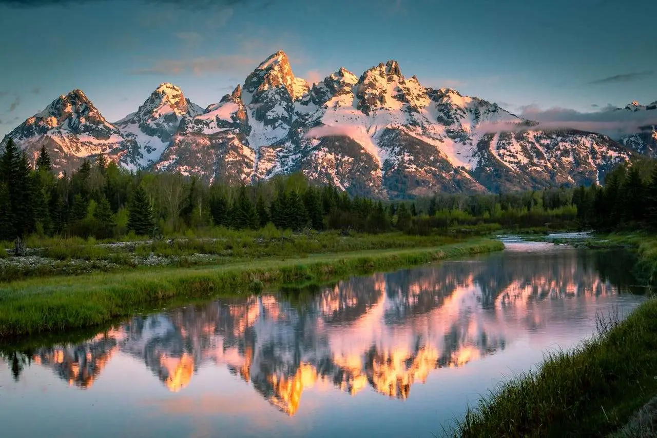 全球化背景下的青年责任：大学英语议论文3篇