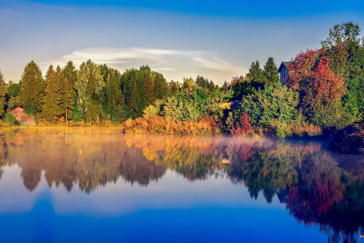 小学英语写作高分模板：我最喜欢的季节英语作文8篇