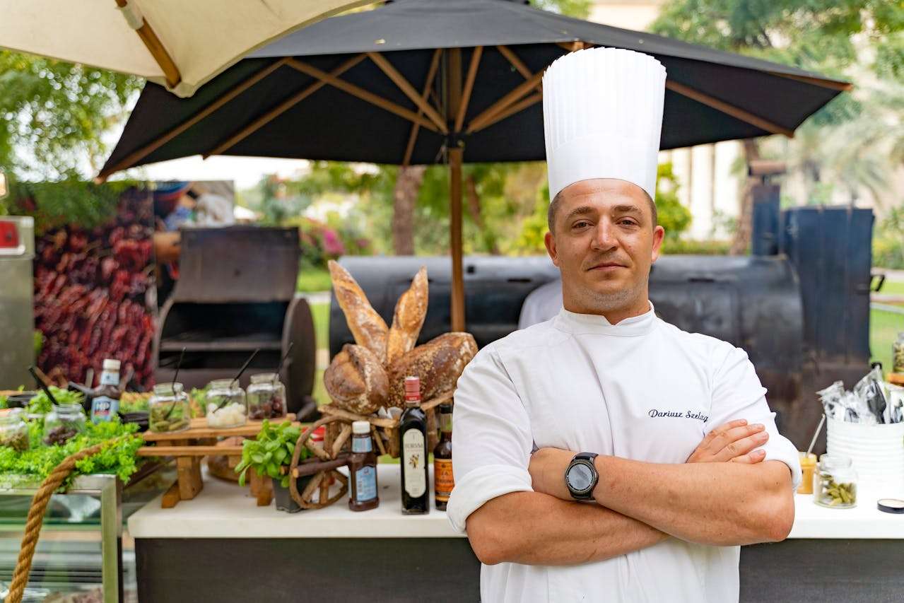 水滴英语小短文，用阅读记住10000单词（工作制服主题 chef's uniform 厨师制服，高效记单词）