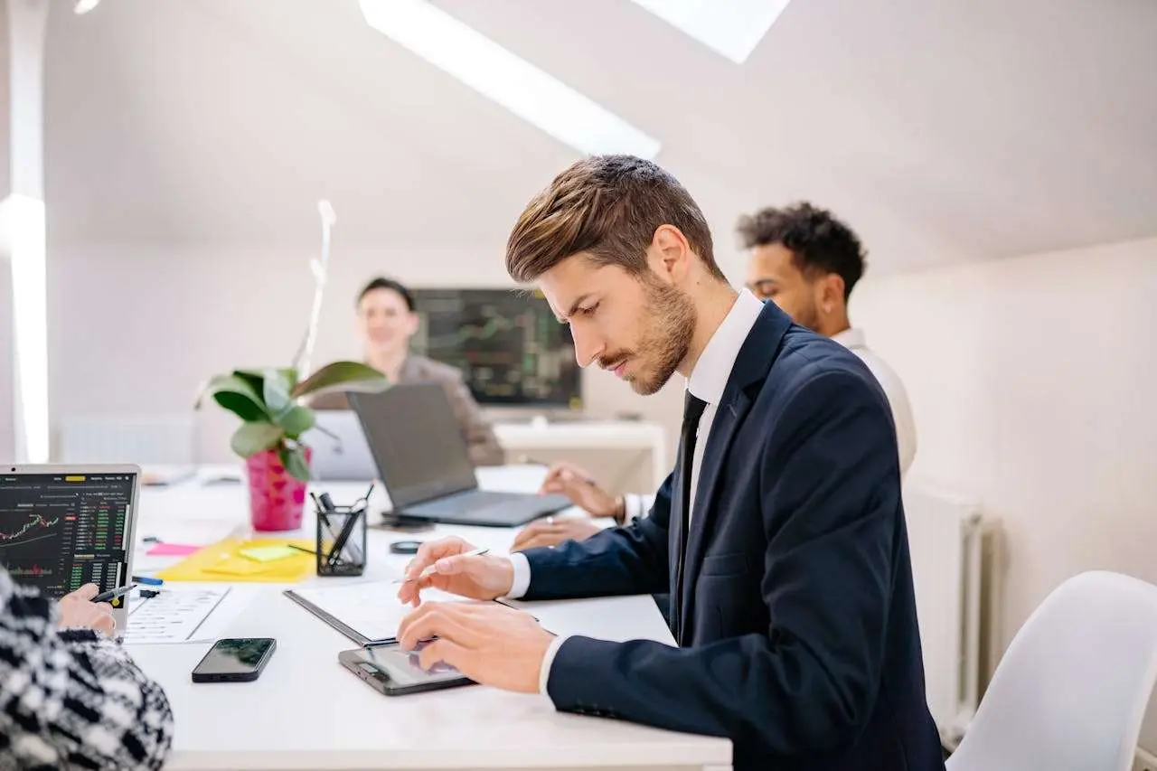 高效成交利器：12个英文报价邮件模板全解析（附行业案例）