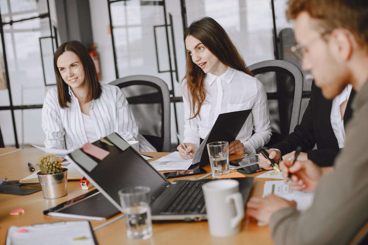 提升专业度：10个商务会议相关英文邮件模板全收录