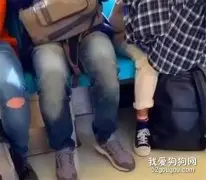 地铁惊现“咸猫手”，男孩子一定要保护好自己~