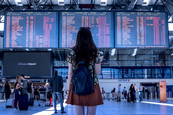 travel-alone-or-with-friends